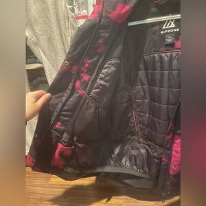 Ripzone Large ski jacket womans black and purple with pink details